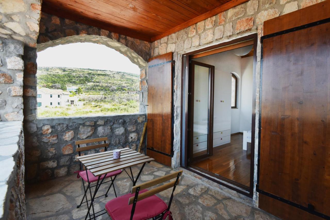 Villa Ariel Luštica Exterior photo
